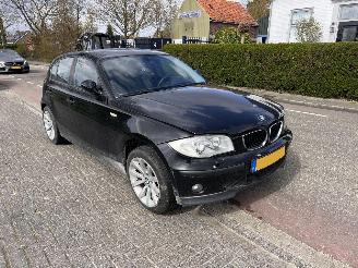 Vrakbiler auto BMW 1-serie 116i 2004/11