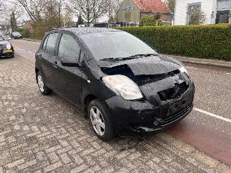 krockskadad bil auto Toyota Yaris 1.3-16V VVT-i SOL 2006/2