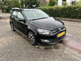 Coche accidentado Volkswagen Polo 1.4 TDi Blue-motion 2015/1
