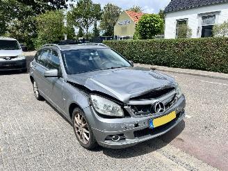 Damaged car Mercedes C-klasse 200 CDi Business Edition Avantgarde 2010/12