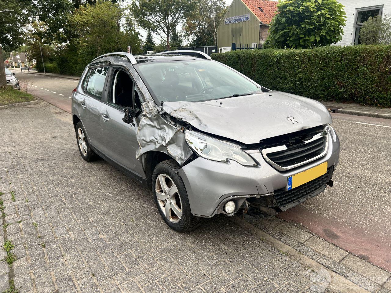 Peugeot 2008 1.2-12V