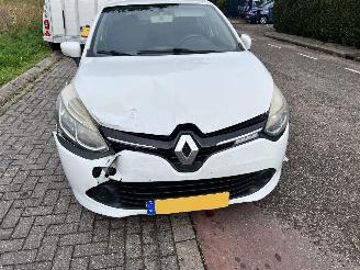 Renault Clio 0.9 TCe Expression picture 8