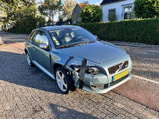 Damaged car Volvo C-30 2.0 d Momentum 2008/3