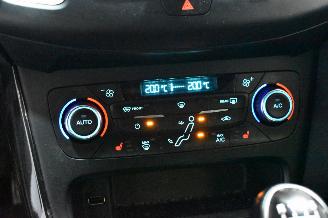 Ford Focus 1.0 Titanium picture 24