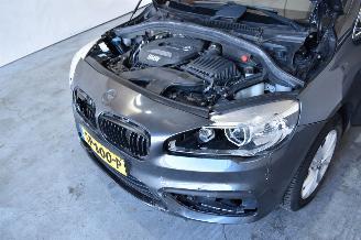 BMW 2-serie 218i Essential picture 17