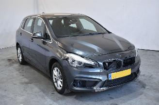 Damaged car BMW 2-serie 218i Essential 2015/7