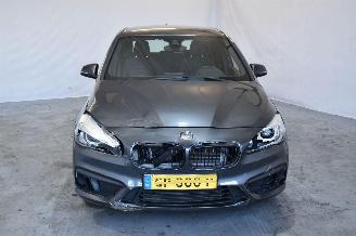 BMW 2-serie 218i Essential picture 2