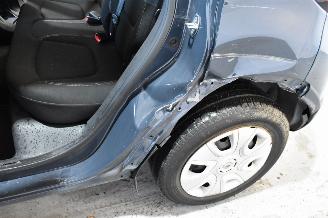 Renault Captur 0.9 TCe Life picture 14