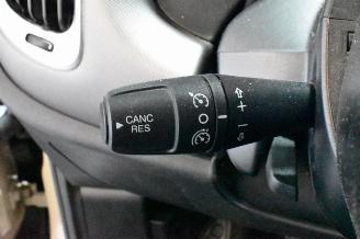 Fiat 500L  picture 28