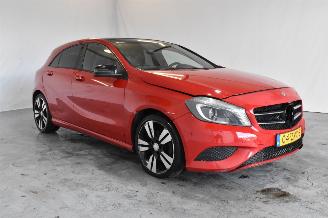 Damaged car Mercedes A-klasse 180 Ambition 2013/1