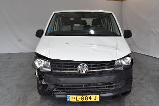 Volkswagen Transporter Kombi picture 2