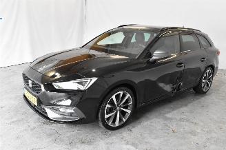 Seat Leon SPORTSTOURER 1.5 eTSI FR LaunchEd picture 3