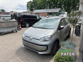 Salvage car Volkswagen Up! Up! (121), Hatchback, 2011 1.0 12V 60 2015/11