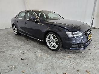Unfallwagen Audi A4 LIMOUSINE 1.8 TFSI Sport Ed. 2014/4