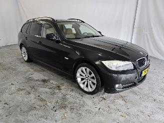 krockskadad bil auto BMW 3-serie 318i Business Line 2009/6
