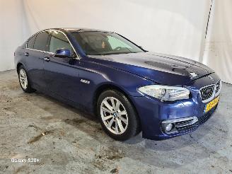 damaged passenger cars BMW 5-serie 518d High Executive 2016/6