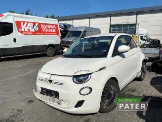 Fiat 500E 500e (332), Hatchback, 2020 42 kWh 3+1 picture 1