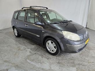 Vaurioauto  passenger cars Renault Grand-scenic 2.0 16V Tech Line 2005/6