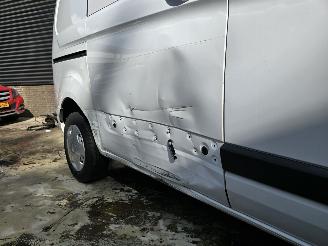 Ford Transit Custom 340 2.0 TDCI L1H1 Tr picture 11