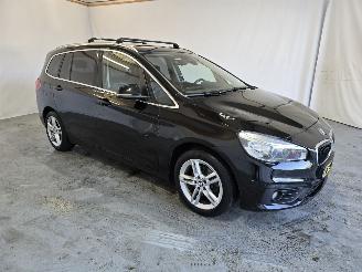 Unfallwagen BMW 2-serie 216d 7p High 2017/1