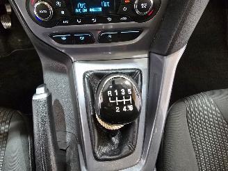 Ford Focus 1.0 EcoB. Titanium picture 30