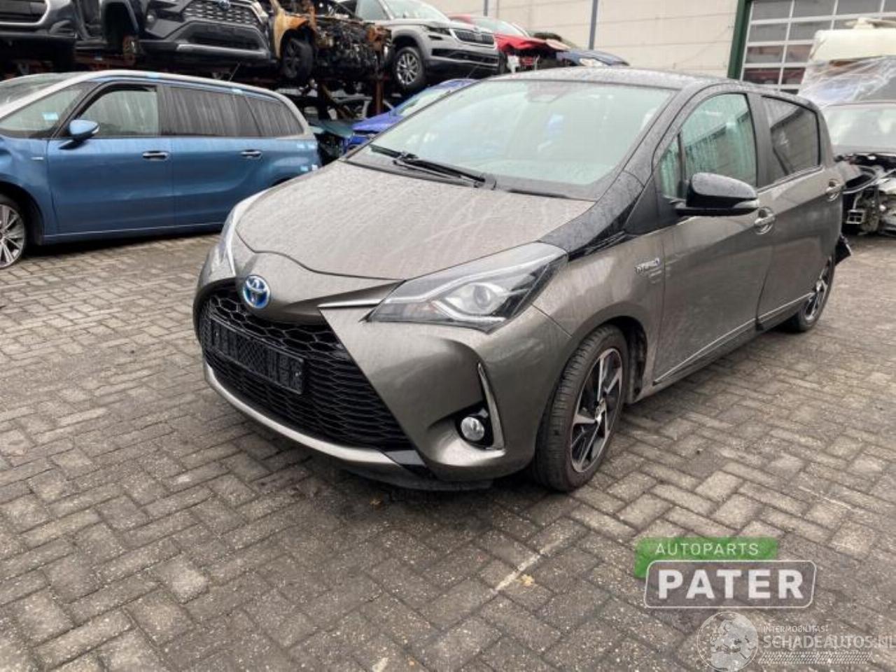 Toyota Yaris Yaris III (P13), Hatchback, 2010 / 2020 1.5 16V Hybrid