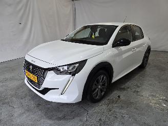Peugeot 208 EV Active Pck 50 kWh picture 3