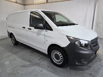 Schadeauto Mercedes Vito 114 CDI Lang 2024/1
