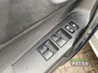 Toyota Auris Auris (E18), Hatchback 5-drs, 2012 / 2019 1.8 16V Hybrid picture 13