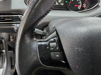 Peugeot 308 SW 1.2 PureT.Blue L. Ex picture 25