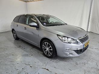 Auto incidentate Peugeot 308 SW 1.2 PureT.Blue L. Ex 2016/8