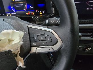 Volkswagen Polo 1.0 TSI Life picture 30