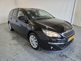 Coche accidentado Peugeot 308 1.2 PureTech Style 2016/8