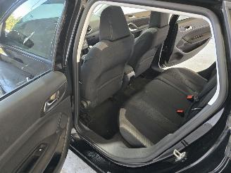 Peugeot 308 1.2 PureTech Style picture 21