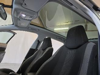 Peugeot 308 1.2 PureTech Style picture 38