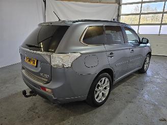 Mitsubishi Outlander 2.0 PHEV Intense + picture 7