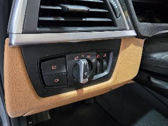 BMW 3-serie 320i Lux.Ed picture 18