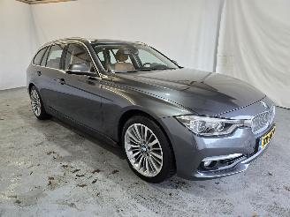 krockskadad bil auto BMW 3-serie 320i Lux.Ed 2019/2