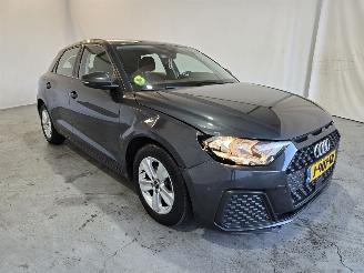 uszkodzony samochody osobowe Audi A1 SPORTBACK 25 TFSI Pro Line 2020/10