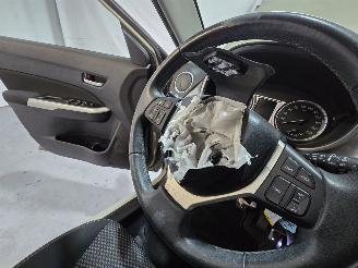 Suzuki Vitara 1.6 Exclusive picture 19