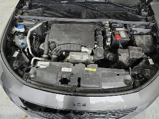 Peugeot 308 1.2 PureTech Allure Pack Business picture 14
