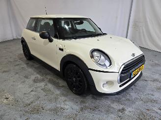Voiture accidenté Mini One 1.2 Salt 2015/8
