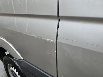 Volkswagen Crafter 32 2.0 TDI L2H2 DC picture 11