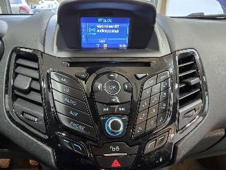 Ford Fiesta 1.0 EcoBoost Titanium picture 33