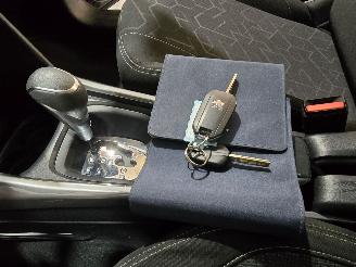 Peugeot 2008 1.2 PureTech Active picture 33