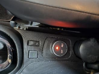 Renault Captur 1.2 TCe Helly Hansen picture 35