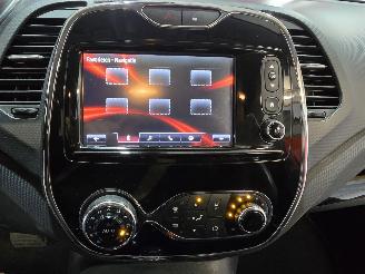 Renault Captur 1.2 TCe Helly Hansen picture 33