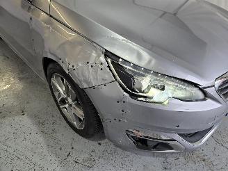 Peugeot 308 1.2 PureTech Blue Lease Premium picture 10