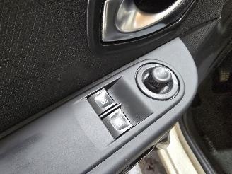 Renault Clio 1.5 dCi ECO Expression picture 22