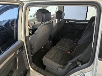 Volkswagen Touran 2.0 TDI Highline BlueMotion 7p. picture 22